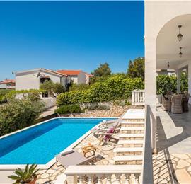 4 Bedroom Villa with Pool near Milna, Brac Island Sleeps 8 